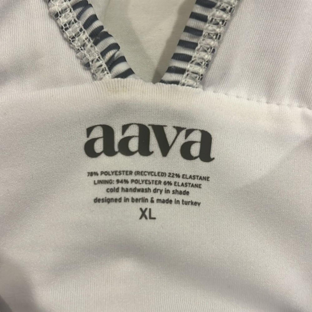 Aava onepiece Bathing-suit‎ - Picture 8 of 10